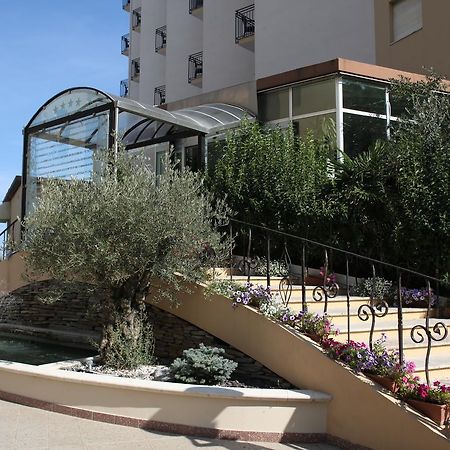 Hotel Plaza Llido Degli Estensi Exteriör bild
