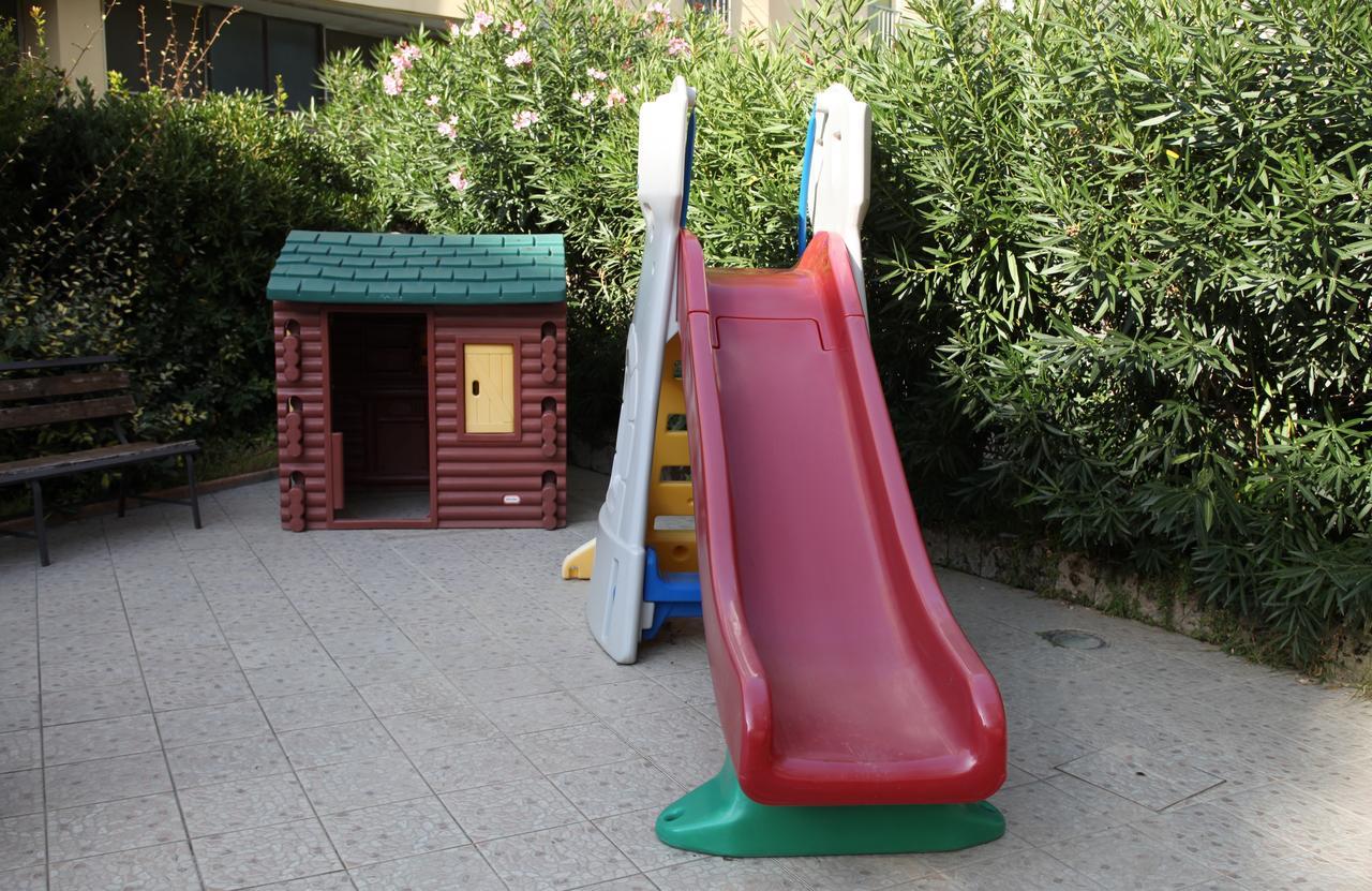 Hotel Plaza Llido Degli Estensi Exteriör bild